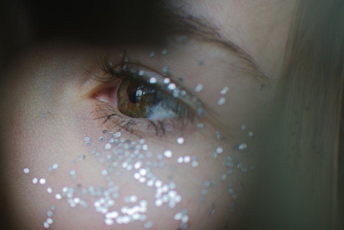 Meine Firma Talent & Soul hat ihren Sitz in Nürnberg.ICh bin Caroline Fischer, die Inhaberin und Betreiberin von fashionfuntalk.blog. Ich bin als Personality Guide und Stylistin selbstständig tätig.